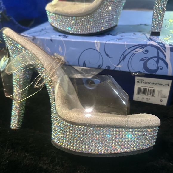 Fabulicious heels - Picture 5 of 5